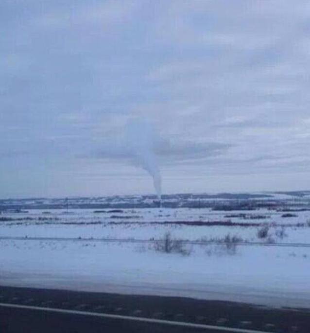 A Steamnado in Saskatchewan, Canada 1-15-2014